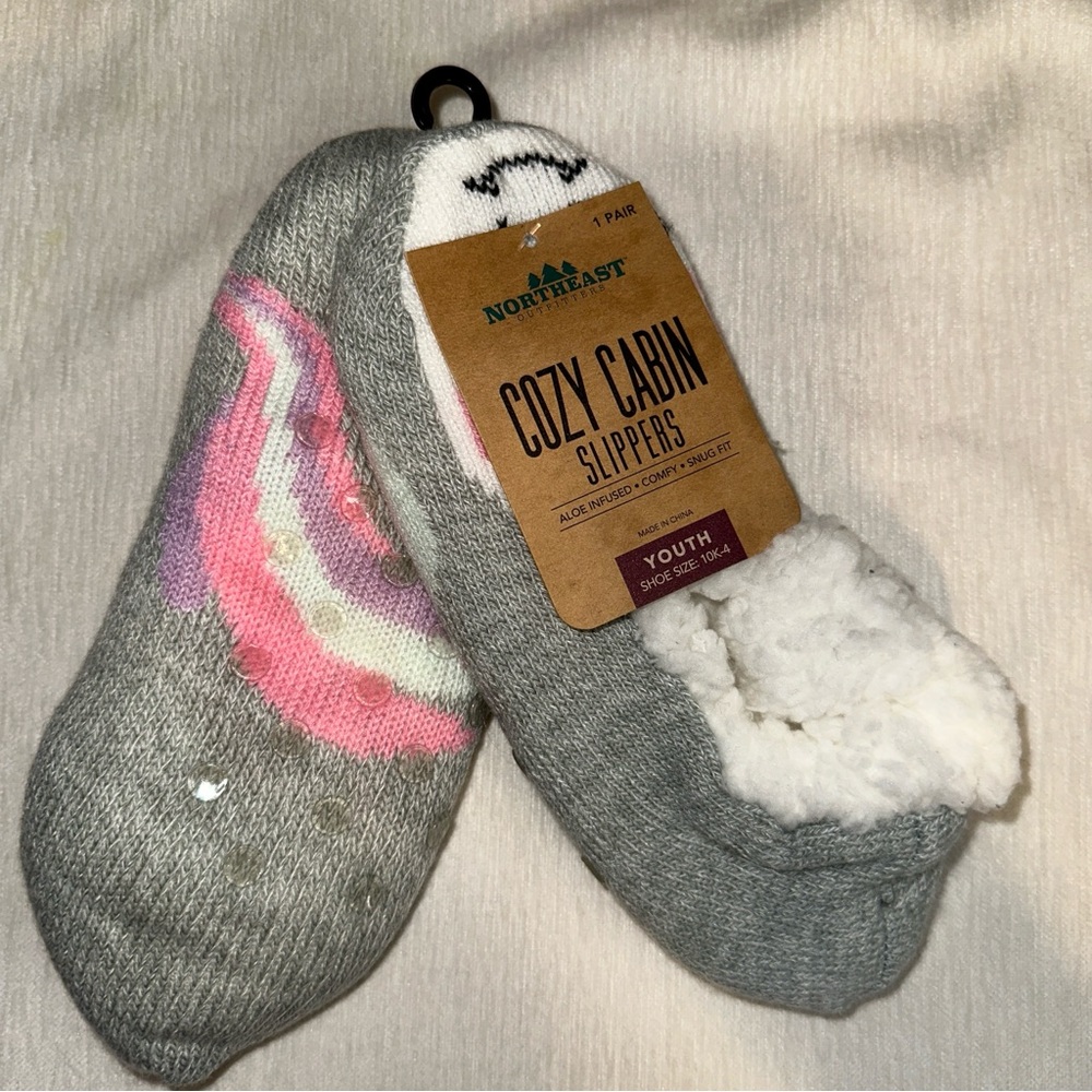 Northeast Outfitters Shoes Kids Small Grey Neo Cozy Cabin Unicorn Slippers NWT